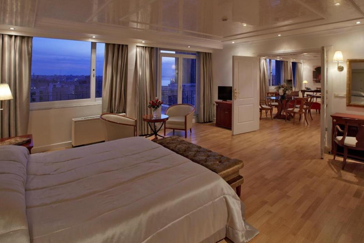 Piraeus Theoxenia Hotel Bagian luar foto Suite