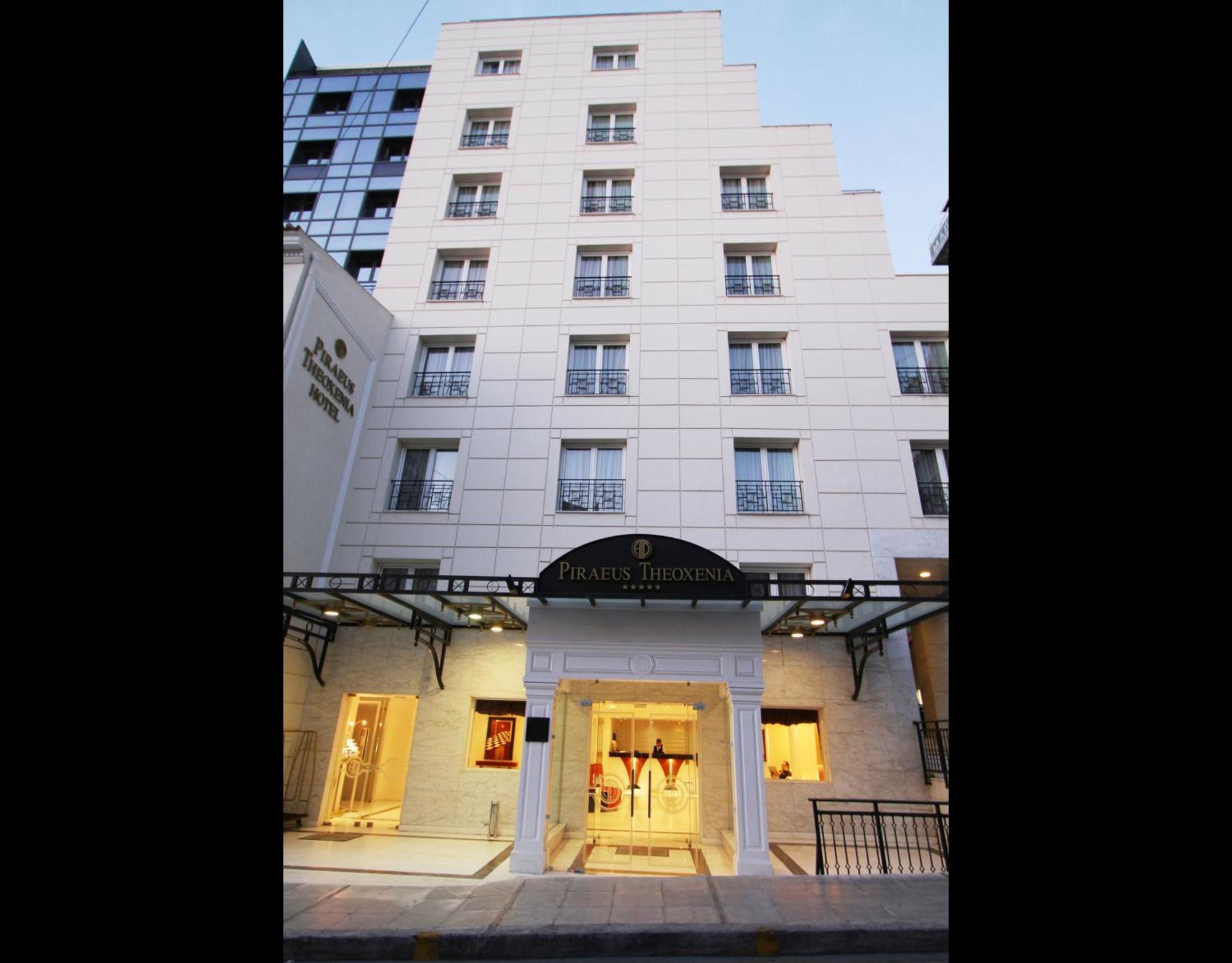 Piraeus Theoxenia Hotel Bagian luar foto The hotel's entrance