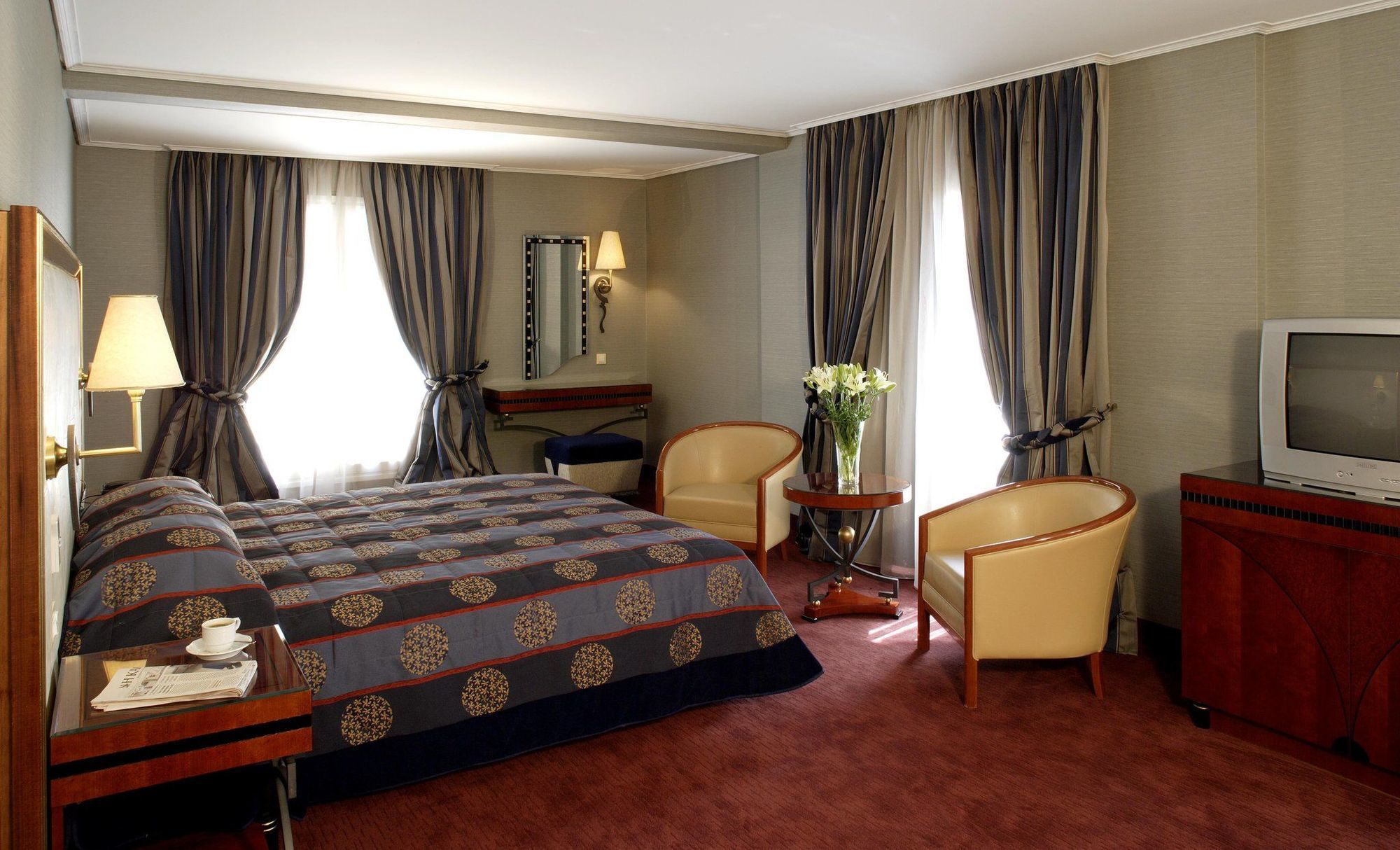 Piraeus Theoxenia Hotel Ruang foto A room at the hotel