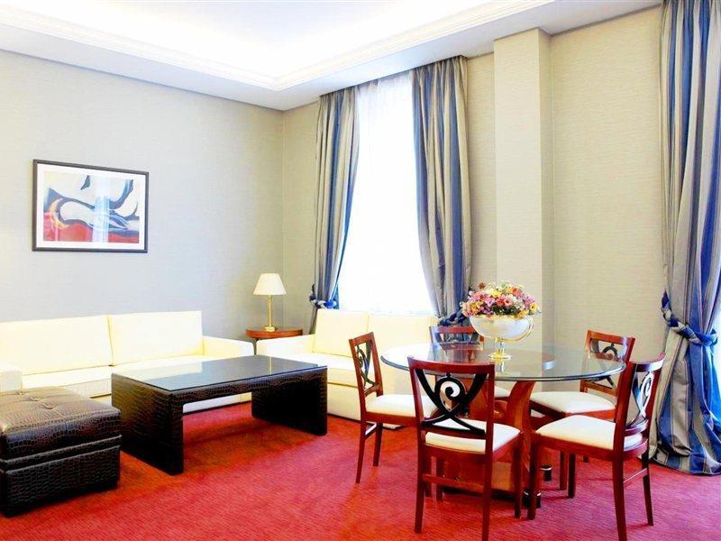 Piraeus Theoxenia Hotel Bagian luar foto Suite